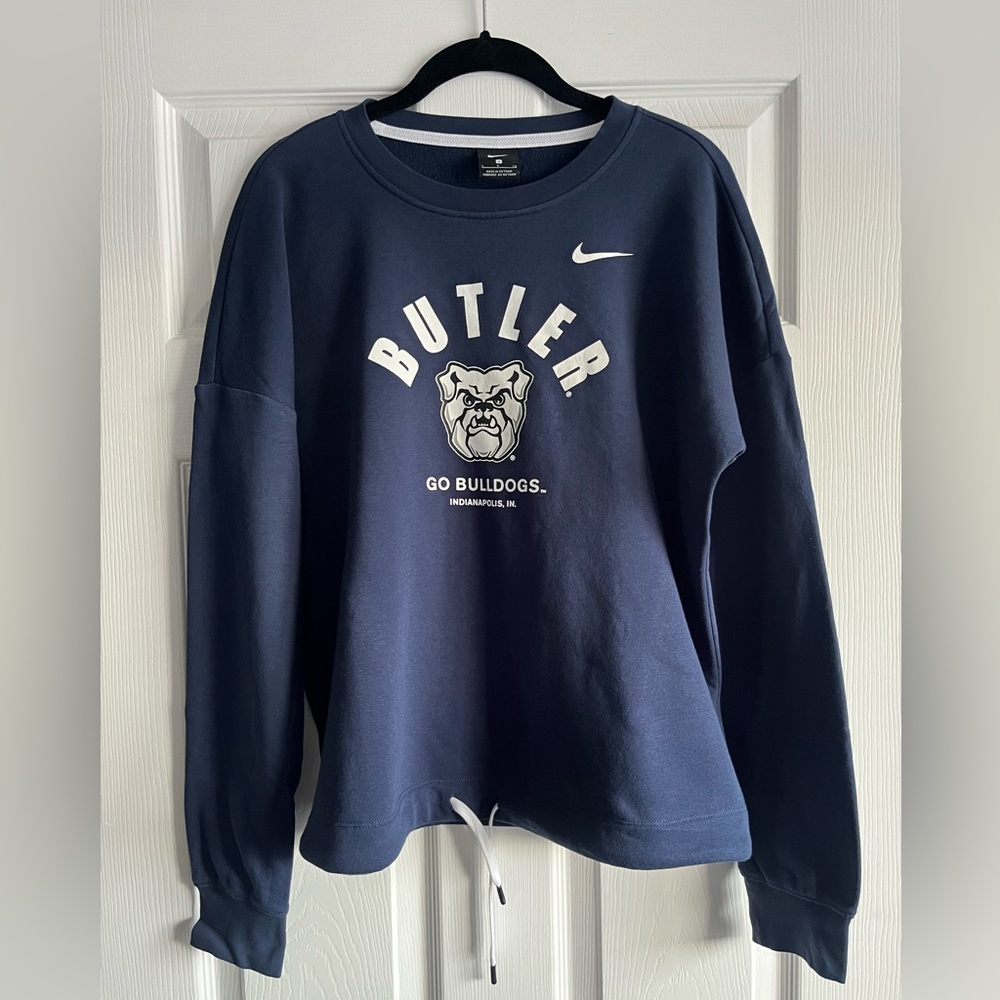 Nike Women’s Butler Bulldogs Blue Crew Neck Sweatshirt